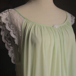 Amanda Rich Green Nightgown